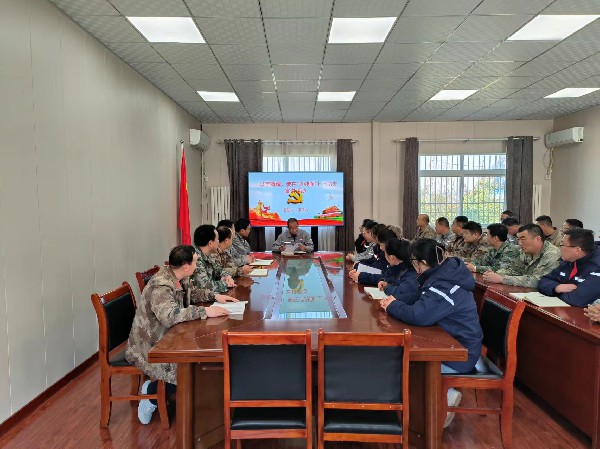 【理論宣講】鑫巖公司開展以學(xué)鑄魂，在‘點線面’上下功夫宣講活動