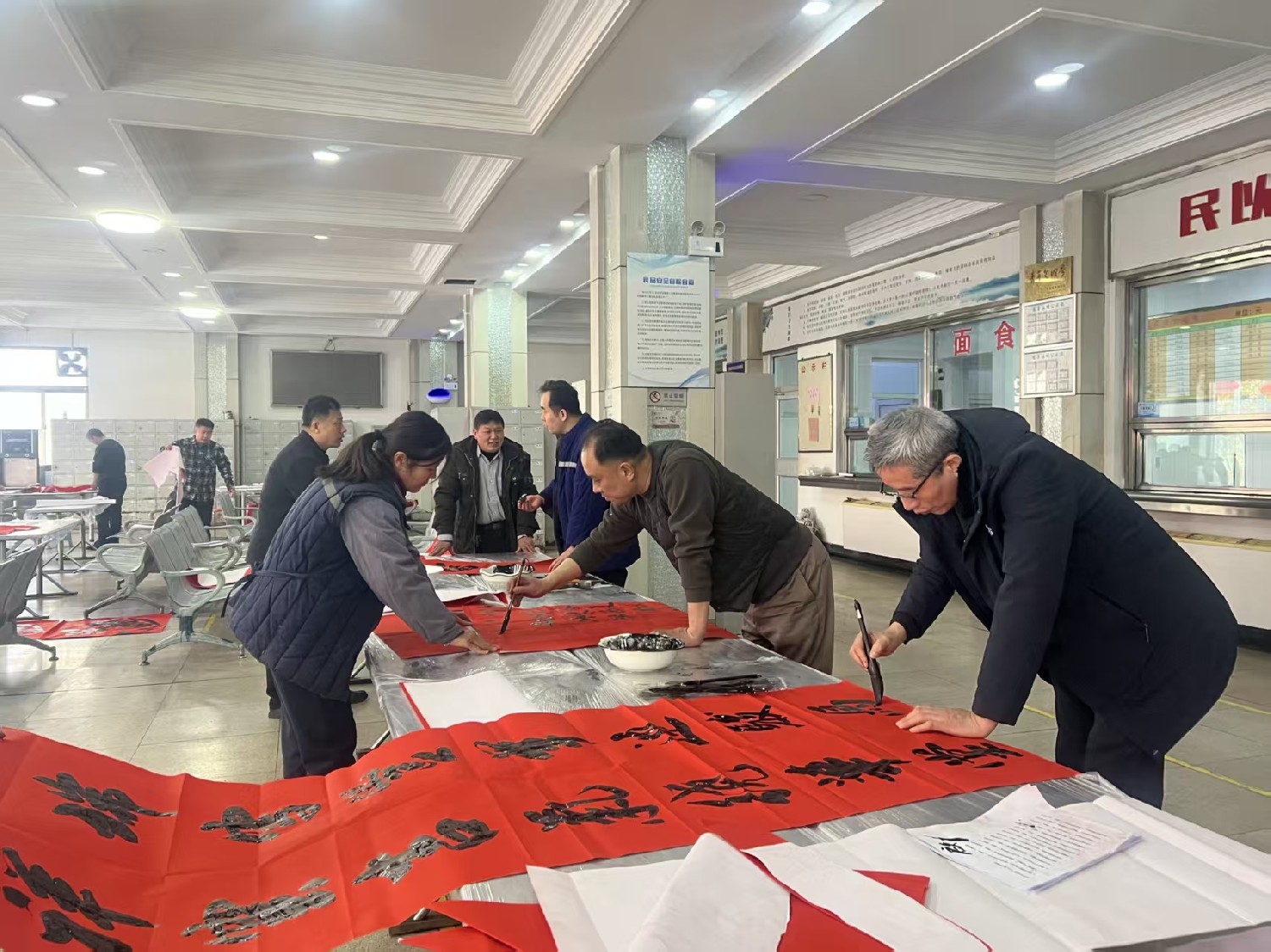 東大煤礦開展“迎新春 送春聯”活動